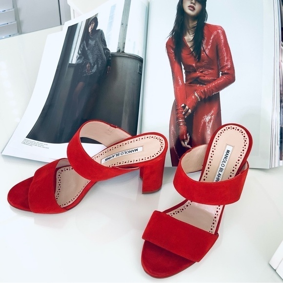 MANOLO BLAHNIK Khan Suede Block-Heel Sandals - Picture 1 of 9